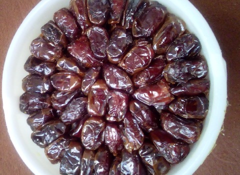 تصویر 3 از خرما کبکاب ارگانیک مرغوب با طعم طبیعی و مطبوع